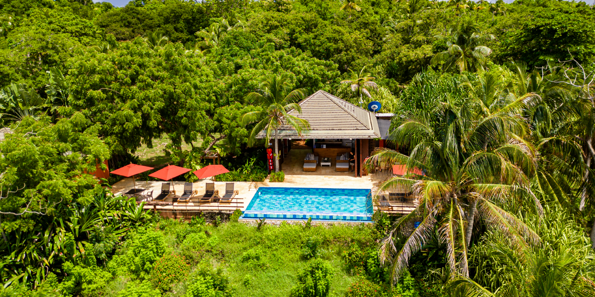 cabana-con-piscina-entre-la-naturaleza-de-san-andres