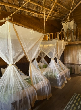 on-vacation-colombia-destino-amazonas-hotel-amazon-wayira-habitacion-superior-cuadruple