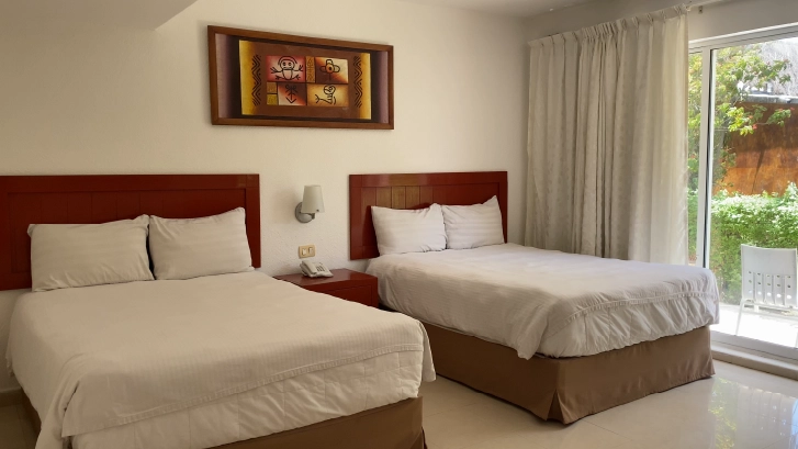on-vacation-colombia-destino-cancun-hotel-dos-playas-habitacion-01