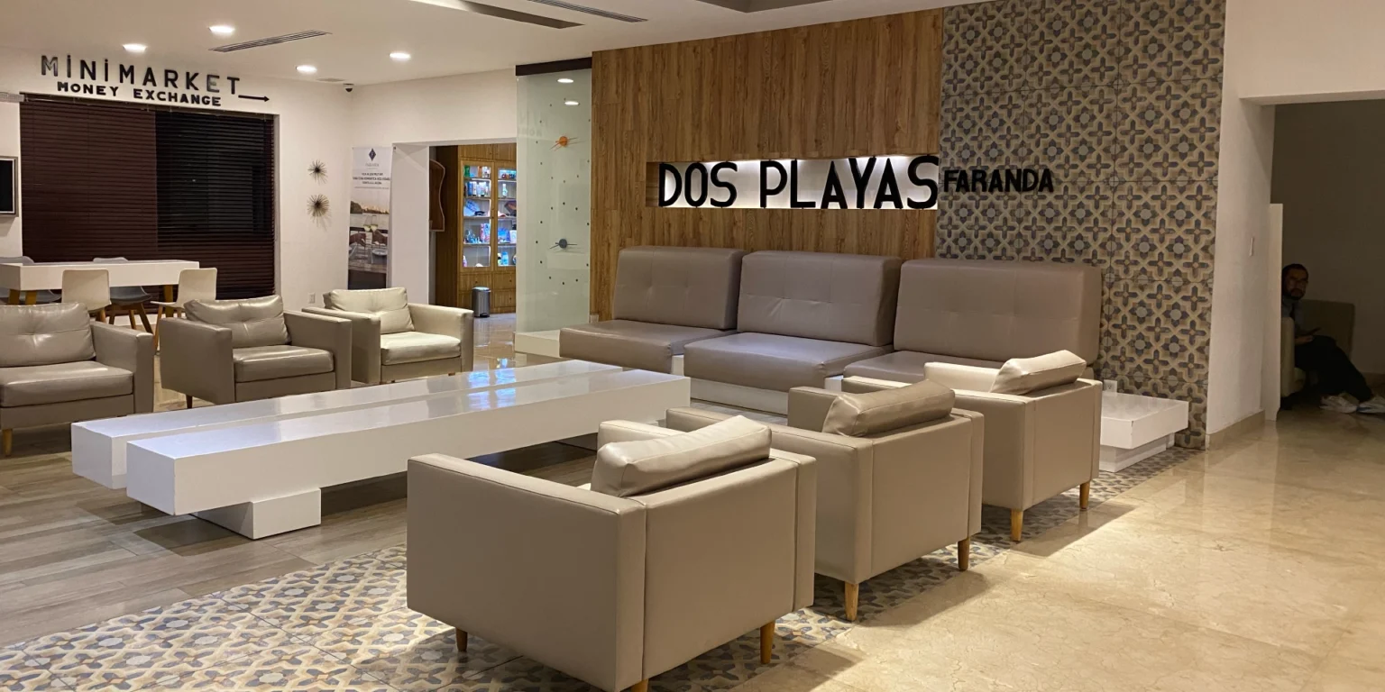 on-vacation-colombia-destino-cancun-hotel-dos-playas-recepcion-1536x768