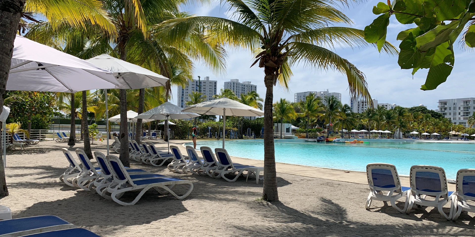 on-vacation-colombia-destino-cancun-hoteles-princess-piscina-adultos-1