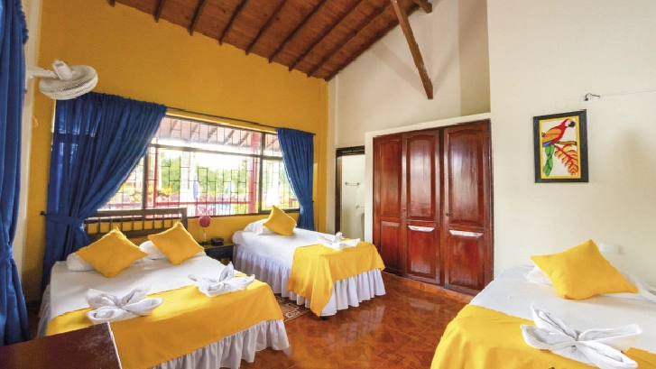 on-vacation-colombia-destino-eje-cafetero-hotel-tucanes-triple