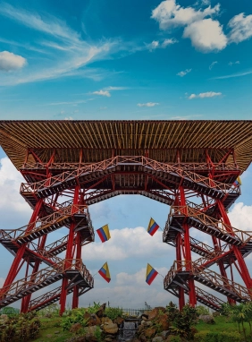 on-vacation-colombia-destino-eje-cafetero-servicios-extras-atracciones-parque-del-cafe