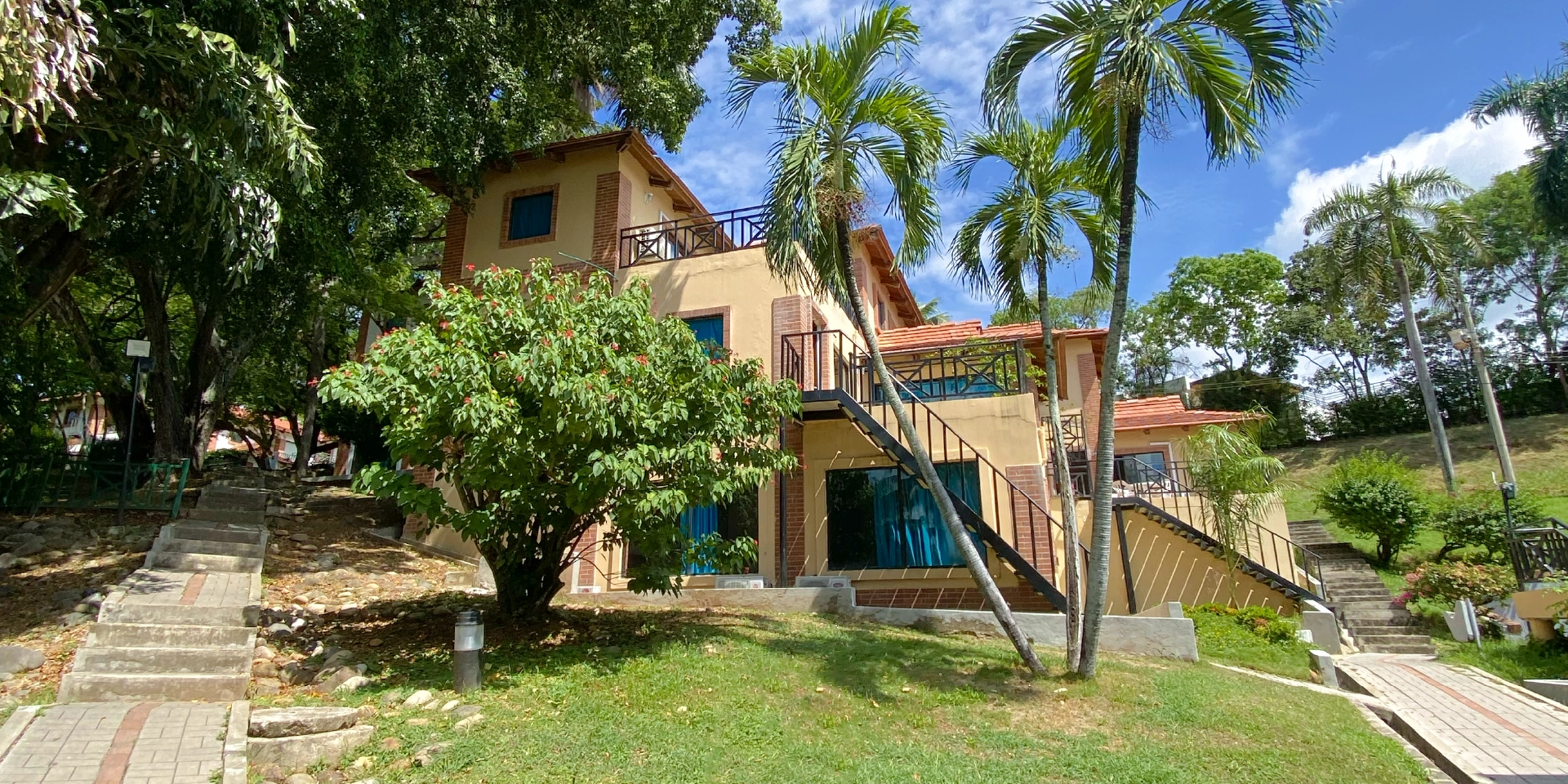 on-vacation-colombia-destino-girardot-hotel-girardot-cabanas