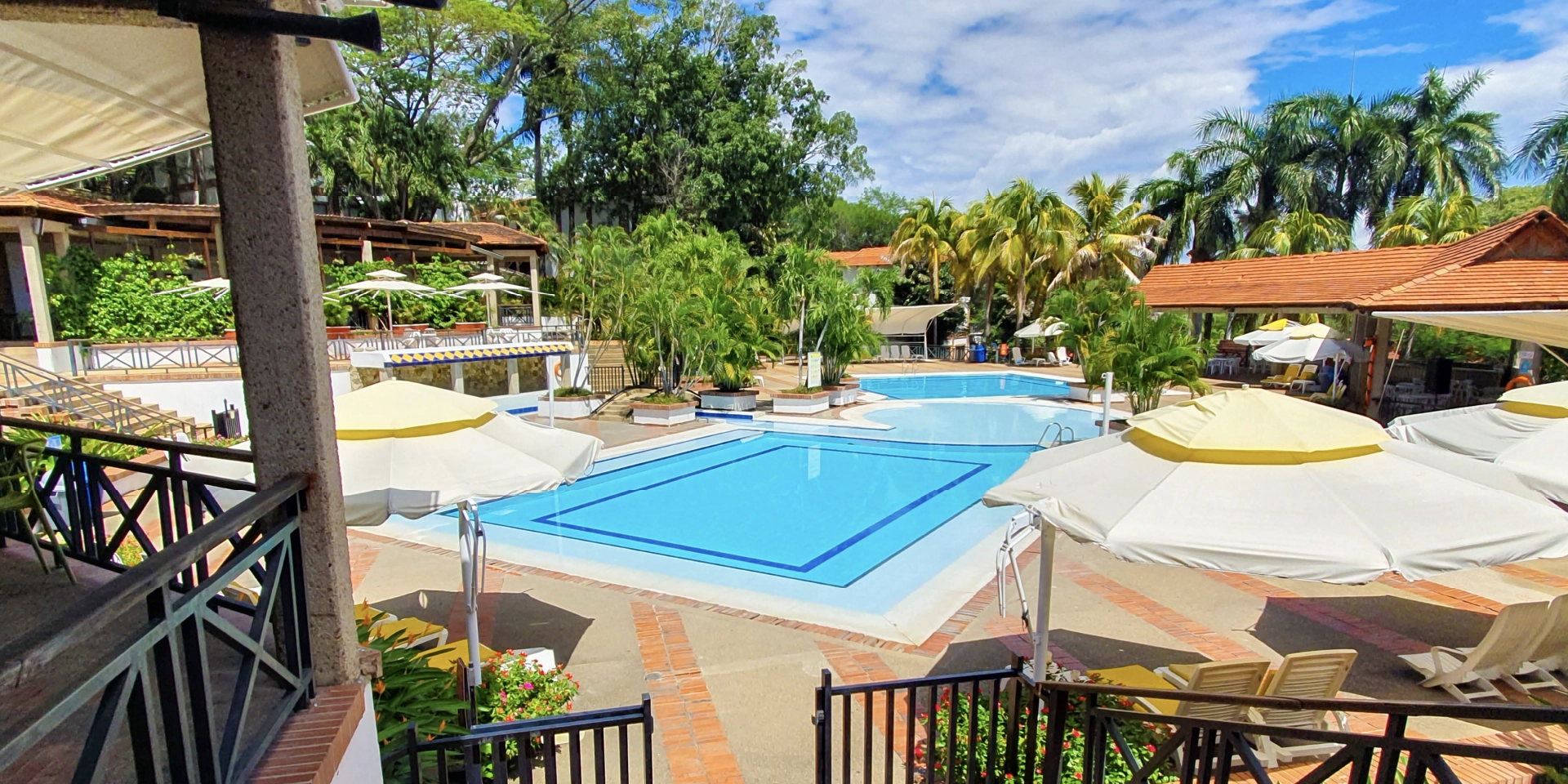 on-vacation-colombia-destino-girardot-hotel-girardot-piscina-adultos-ninos