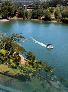 on-vacation-colombia-destino-guatape-servicios-extras-atracciones-vuelo-helicoptero-embalse_1