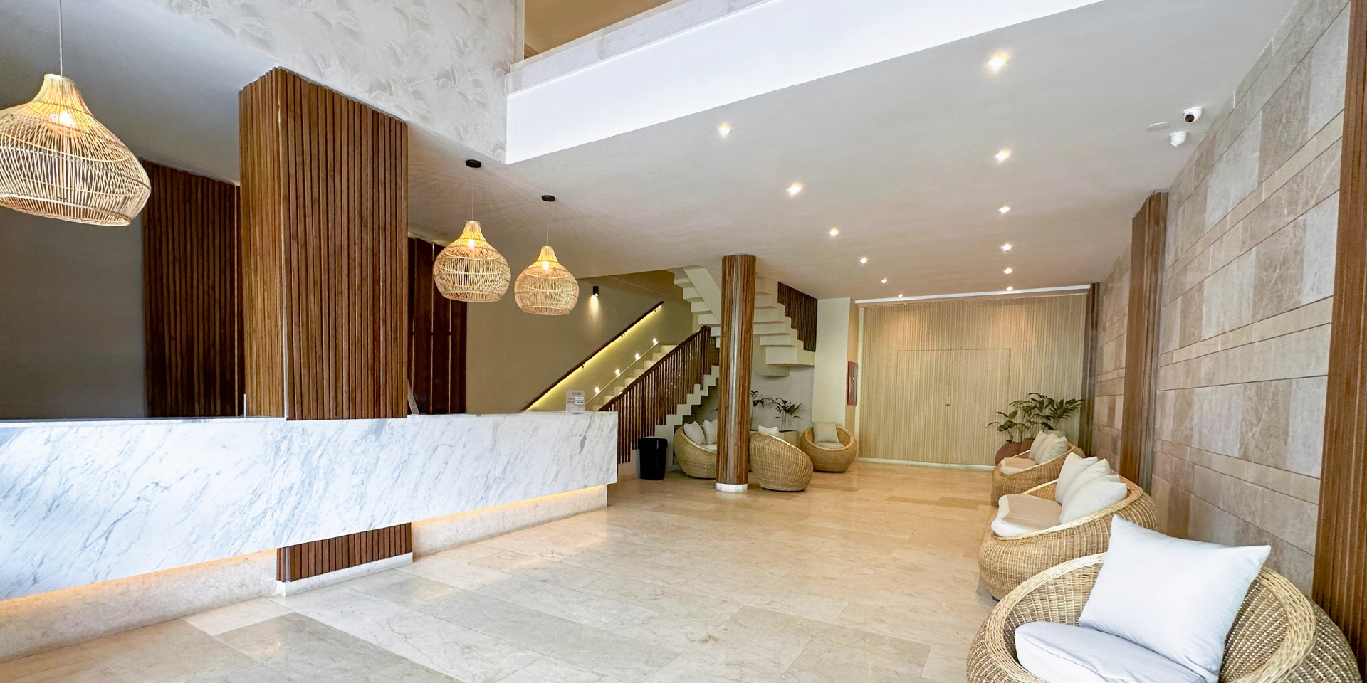 on-vacation-colombia-destino-nacional-san-andres-hotel-caribbean-recepcion-y-sala-de-espera