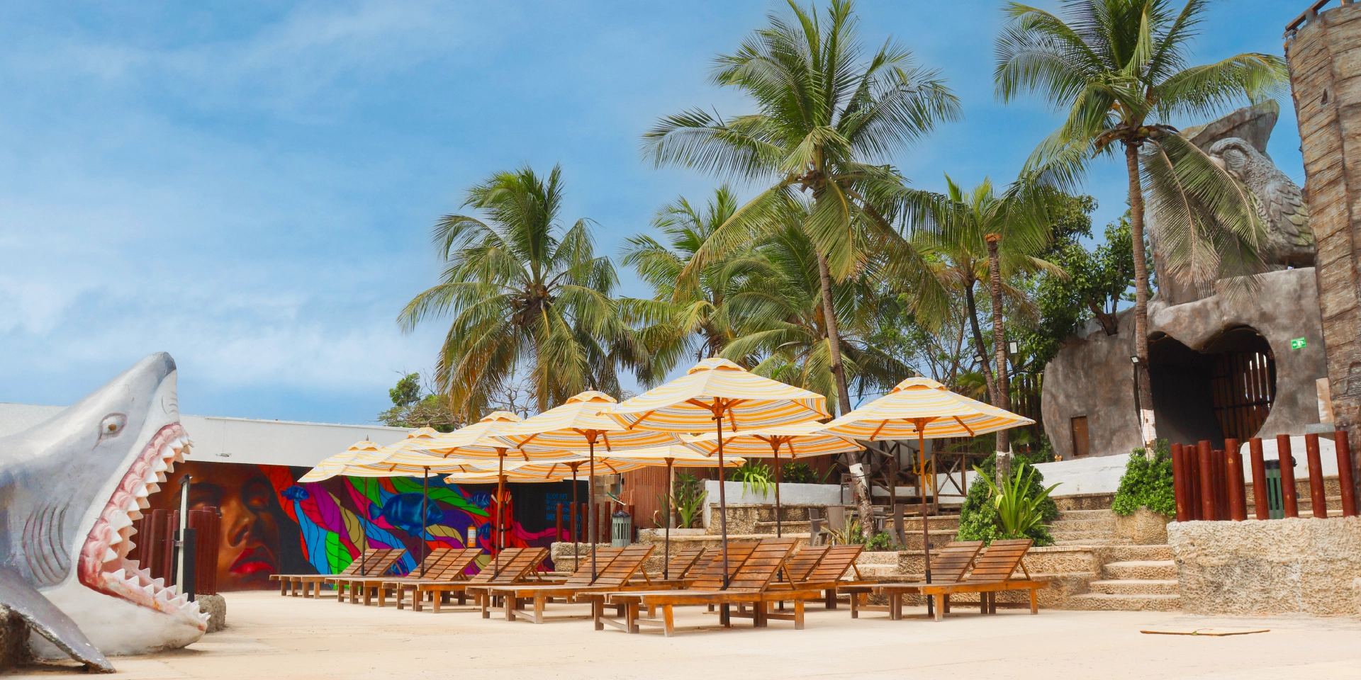 on-vacation-colombia-destino-nacional-san-andres-hotel-cove-asoleadoras