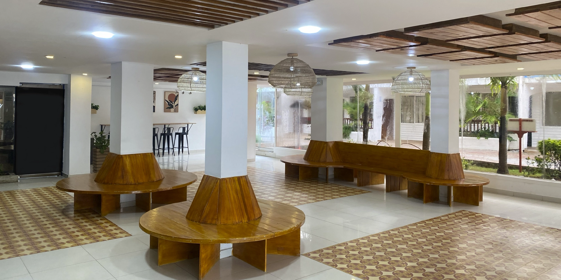 on-vacation-colombia-destino-nacional-san-andres-hotel-cove-sala-de-espera