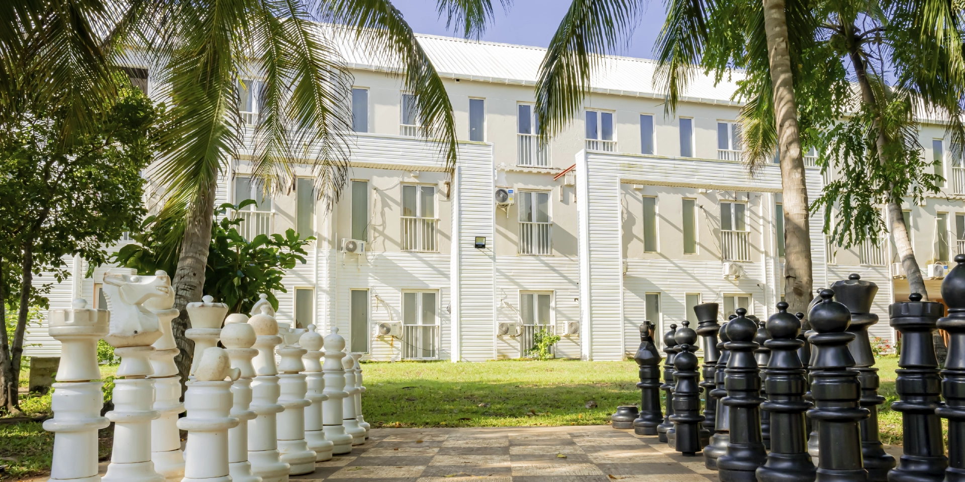 on-vacation-colombia-destino-nacional-san-andres-hotel-cove-zona-de-recreacion