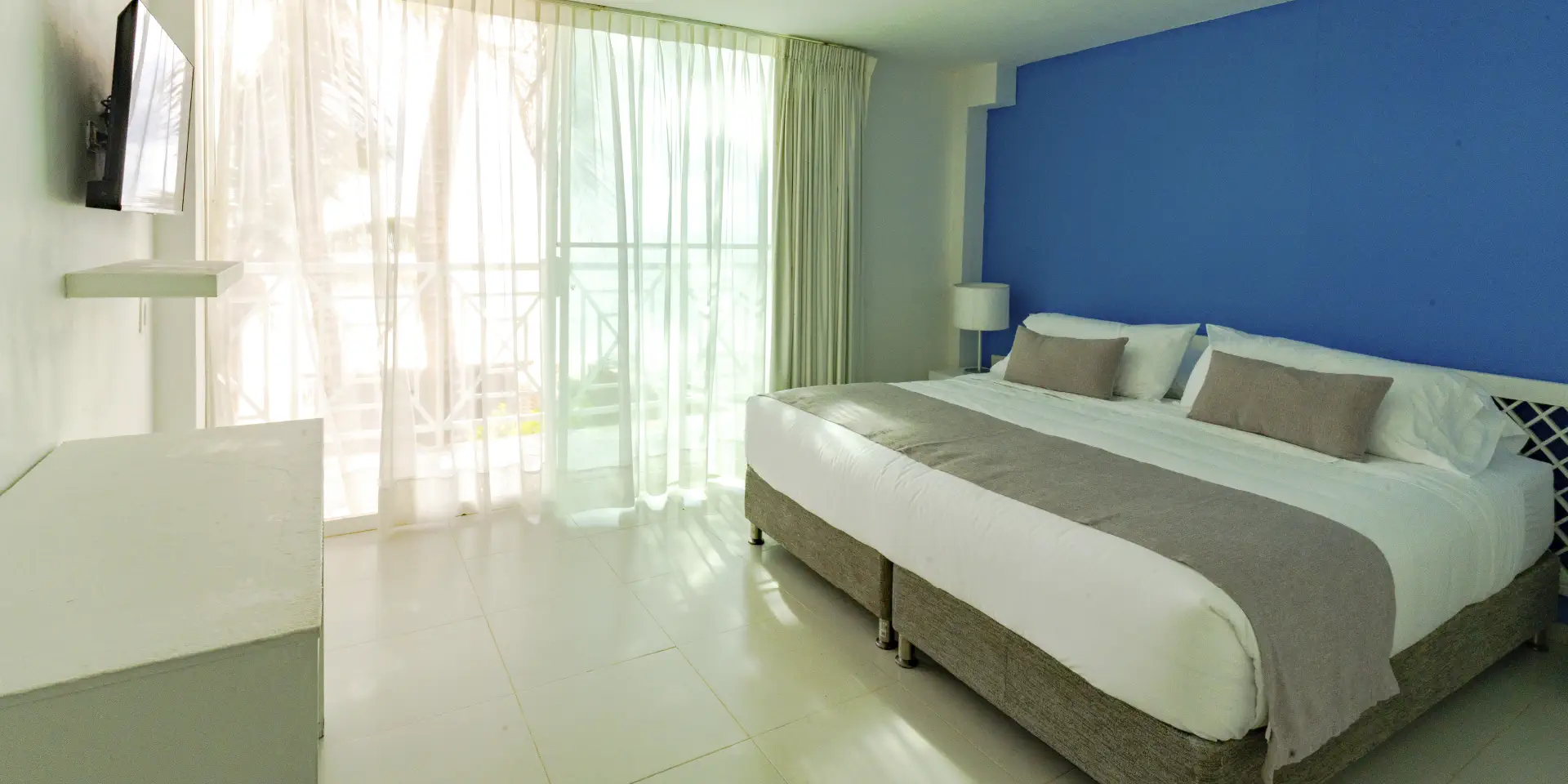 on-vacation-colombia-destino-nacional-san-andres-hotel-san-luis-habitacion-cama-doble