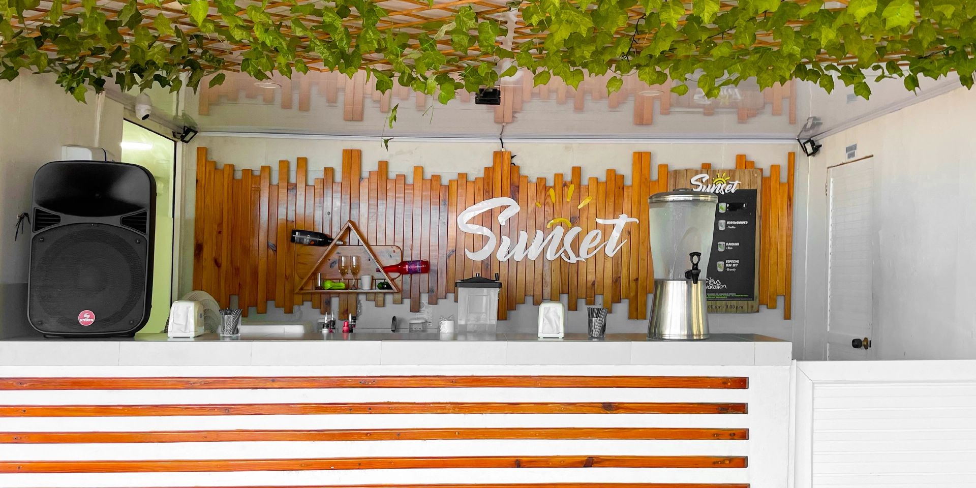 on-vacation-colombia-destino-nacional-san-andres-hotel-tower-sunset