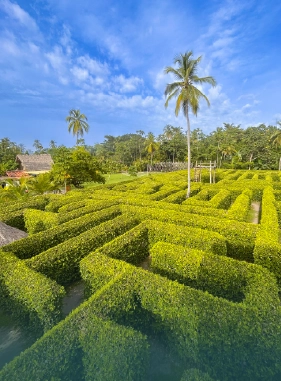 on-vacation-colombia-destino-nacional-santa-marta-hotel-mendihuaca-servicios-extras-laberinto-macondo