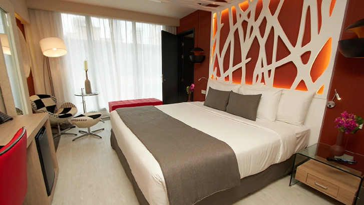 on-vacation-colombia-destino-panama-hotel-gran-evenia-habitacion-01