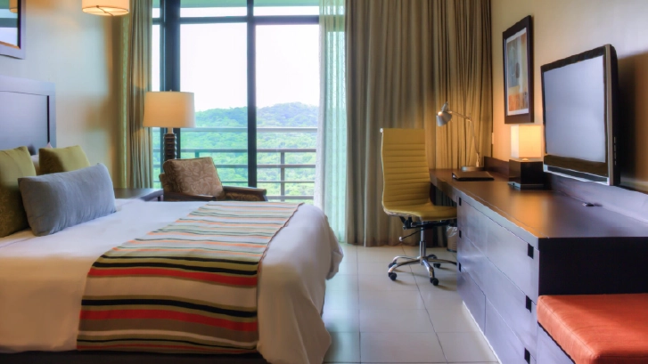 on-vacation-colombia-destino-panama-hotel-summit-rainforest-habitacion-04