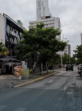 on-vacation-colombia-destino-panama-servicios-lugares-turisticos-calle-uruguay