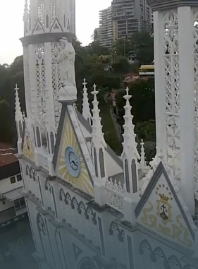 on-vacation-colombia-destino-panama-servicios-lugares-turisticos-iglesia-del-carmen