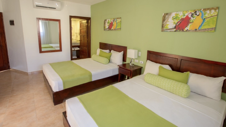 on-vacation-colombia-destino-punta-cana-hotal-whala-bavaro-habitacion-triple