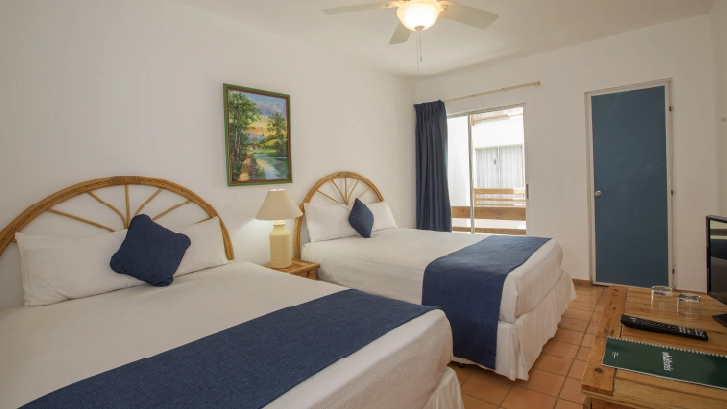 on-vacation-colombia-destino-punta-cana-hotal-whala-bocachica-habitacion-triple