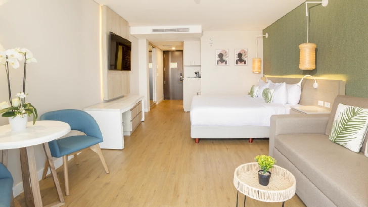 on-vacation-colombia-destino-san-andres-hotel-sirenis-habitacion-estandar-king