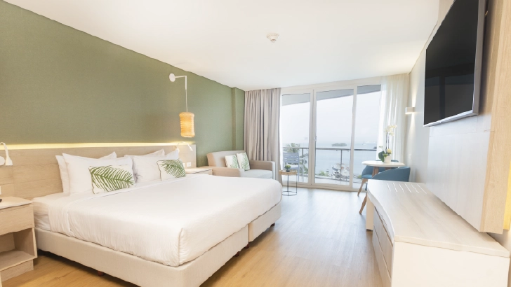 on-vacation-colombia-destino-san-andres-hotel-sirenis-habitacion-estandar-king_1