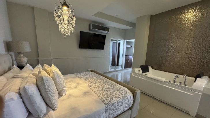 on-vacation-colombia-destino-santo-domingo-hotel-hodelpa-caribe-colonial-habitacion-superior_1