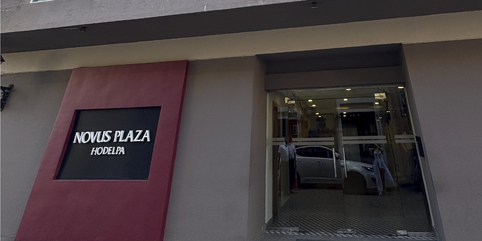 on-vacation-colombia-destino-santo-domingo-hotel-novus-plaza-hodelpa-fachada-1920x960px_1