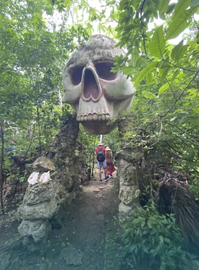 on-vacation-ecuador-destino-san-andres-hotel-tone-servicios-lugares-turisticos-cueva-morgan