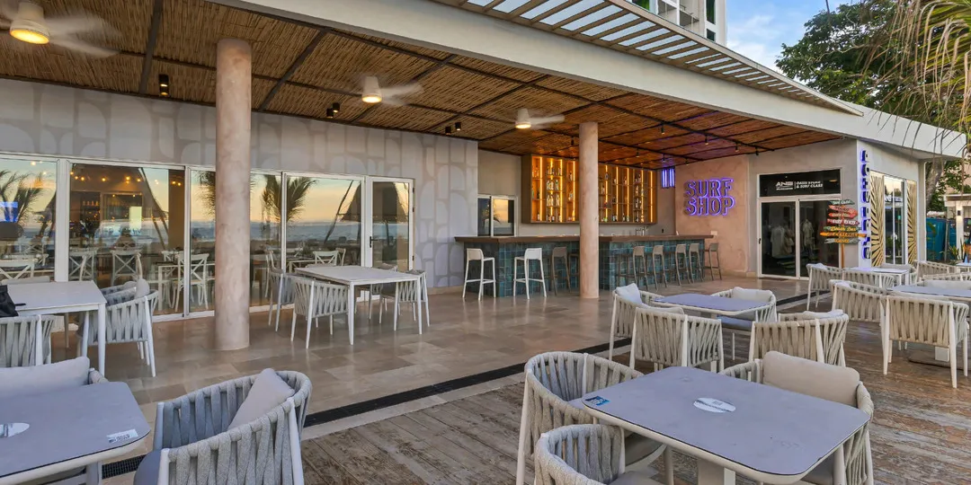 on-vacation-colombia-destino-panama-hotel-playa-caracol-restaurante-1920x960px 172x-100-convertido-de-jpg