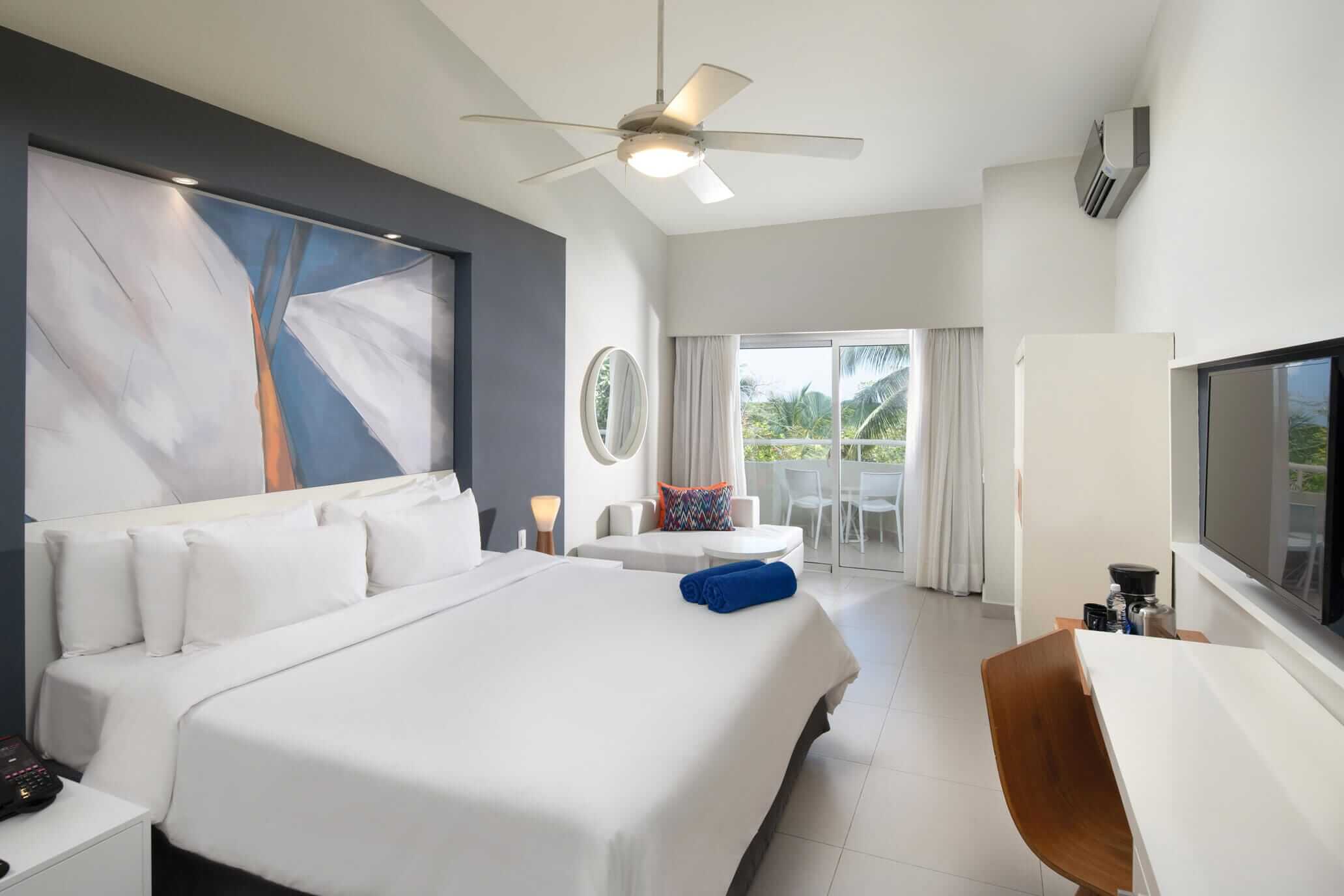 garden-view-bed1-ejd.jpg (1)