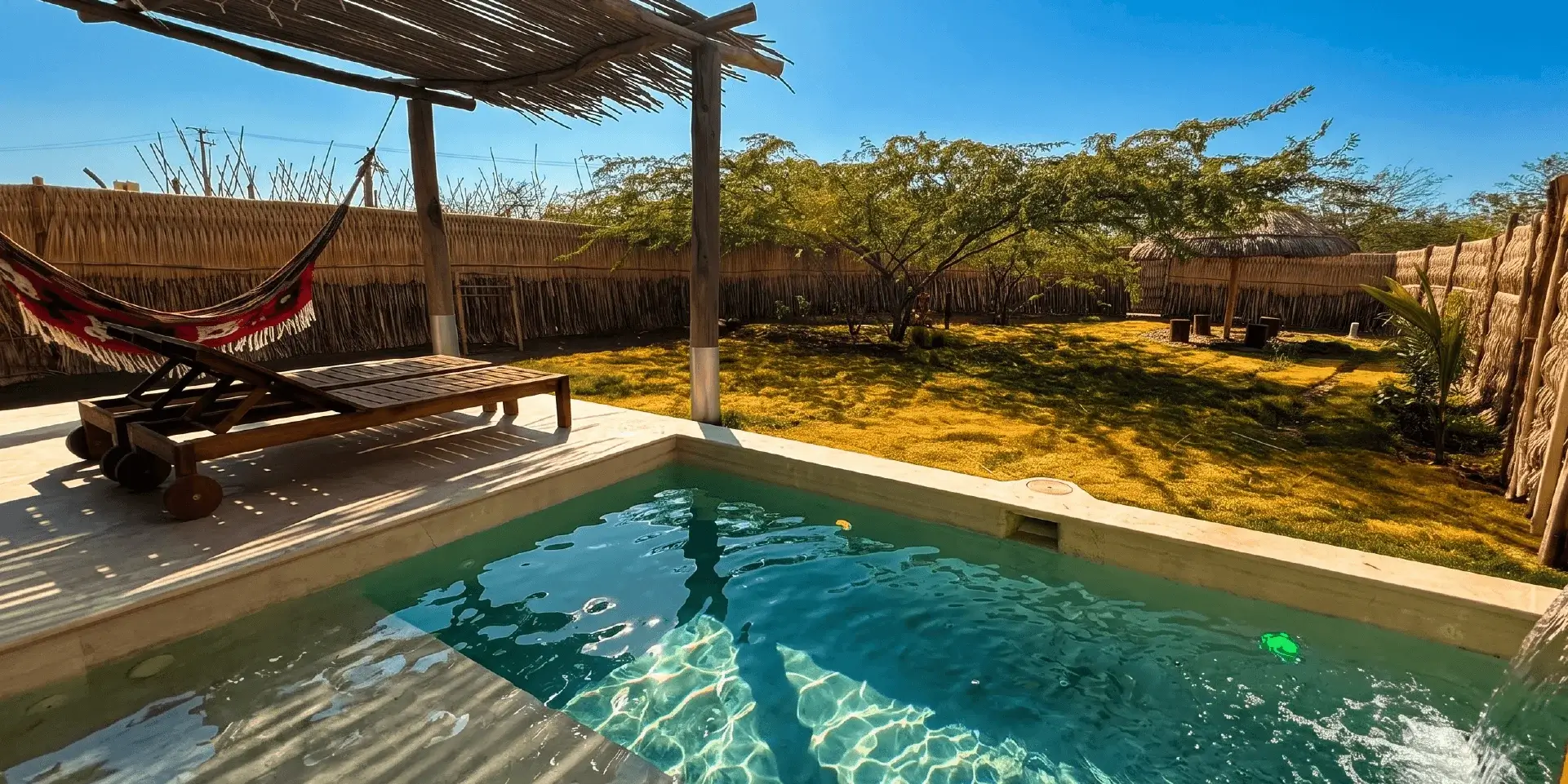 on-vacation-colombia-destino-la Guajira-Hotel Wayira Beach-Anasü Piscina 1-8