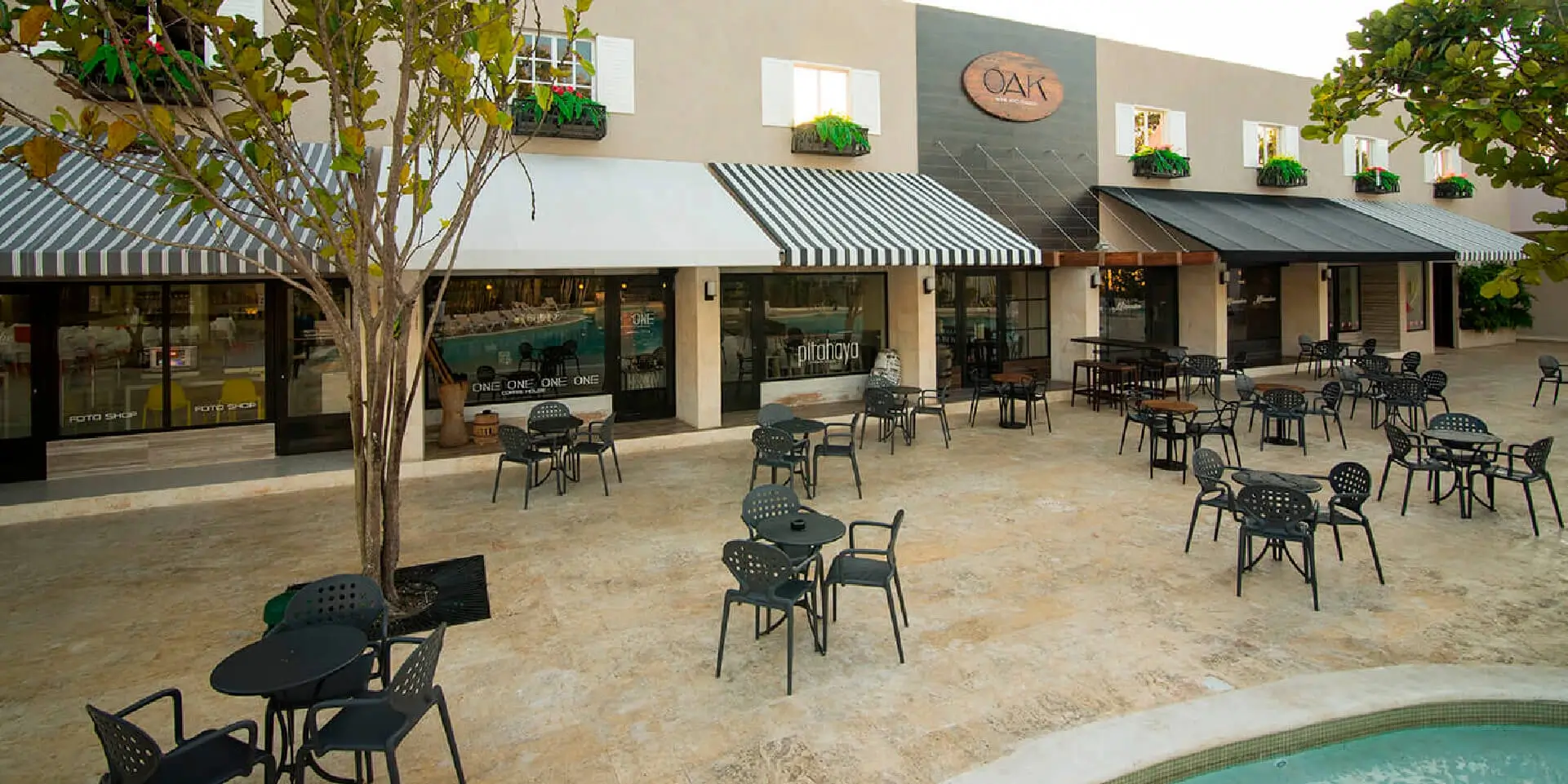 on-vacation-colombia-destino-republica-dominicana-hotel-emotions-restaurante-4@72x-100